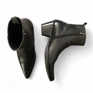 Carrucci Black Leather Ankle Boots